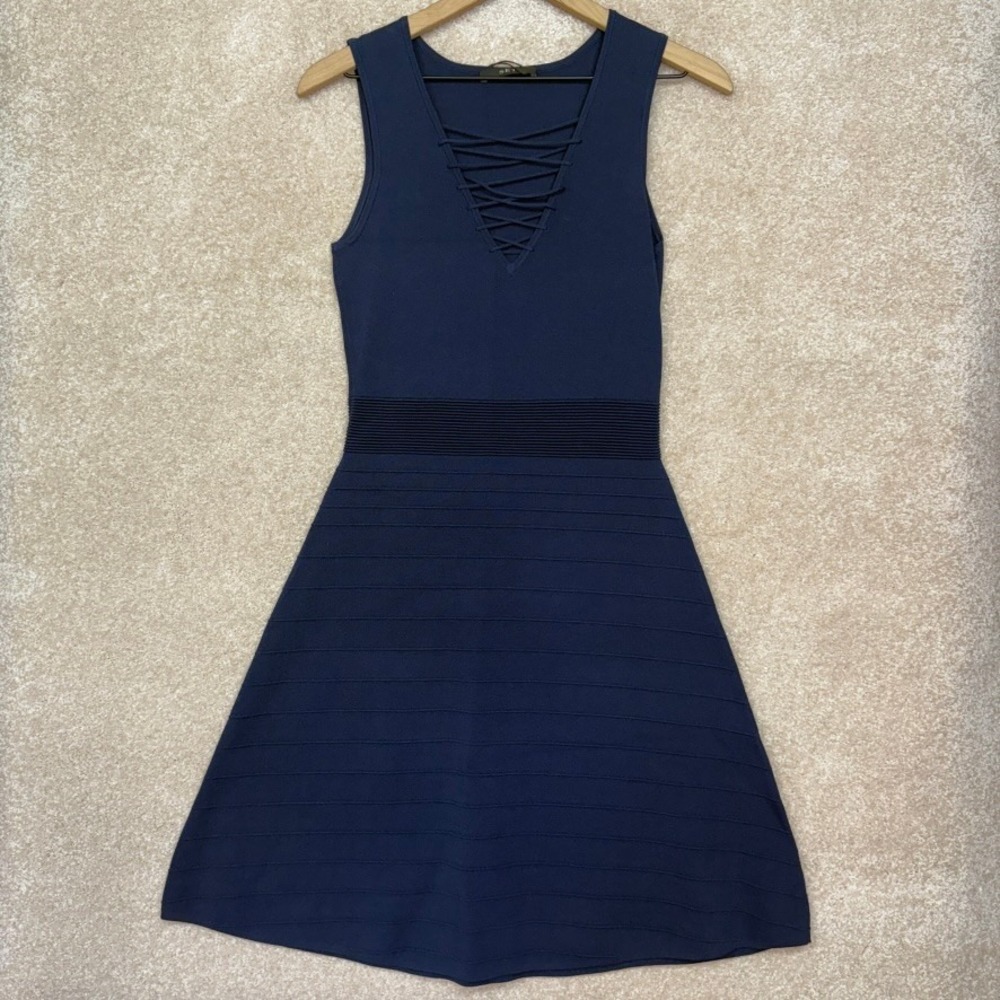 SET Designer Dress US 4 / UK 8 / FR 36 Quiet Luxury Minimalist Classy Chic